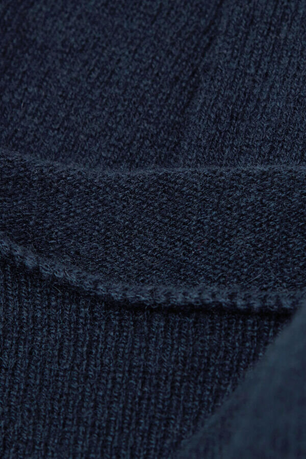 1 Kašmírový top s dlouhým rukávem 1 Kašmírový top s dlouhým rukávem