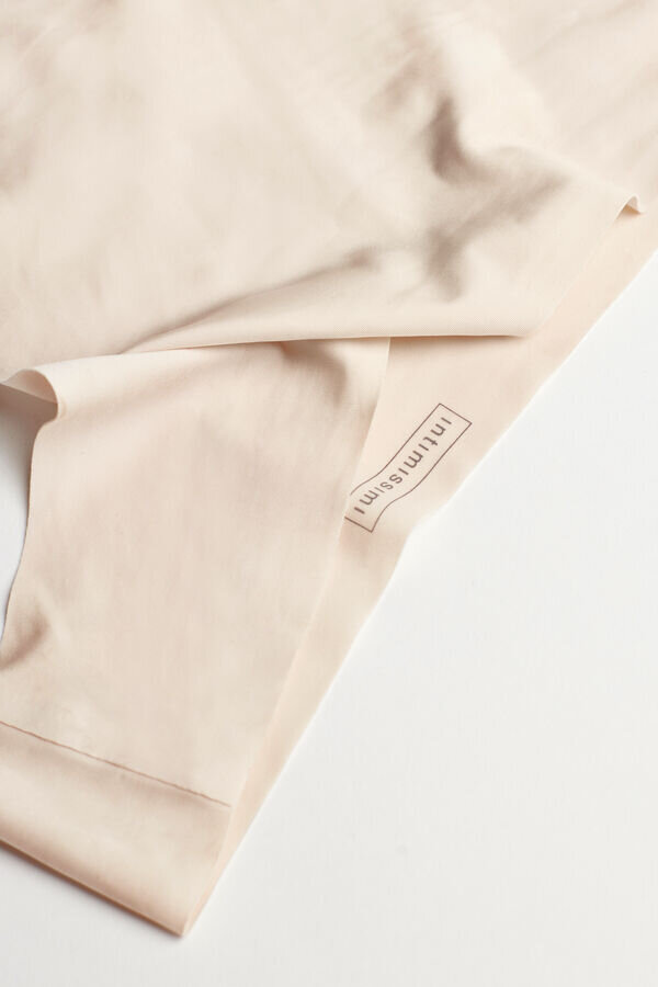 Brazilian kalhotky z bezešvého ultralehkého mikrovlákna Brazilian kalhotky z bezešvého ultralehkého mikrovlákna