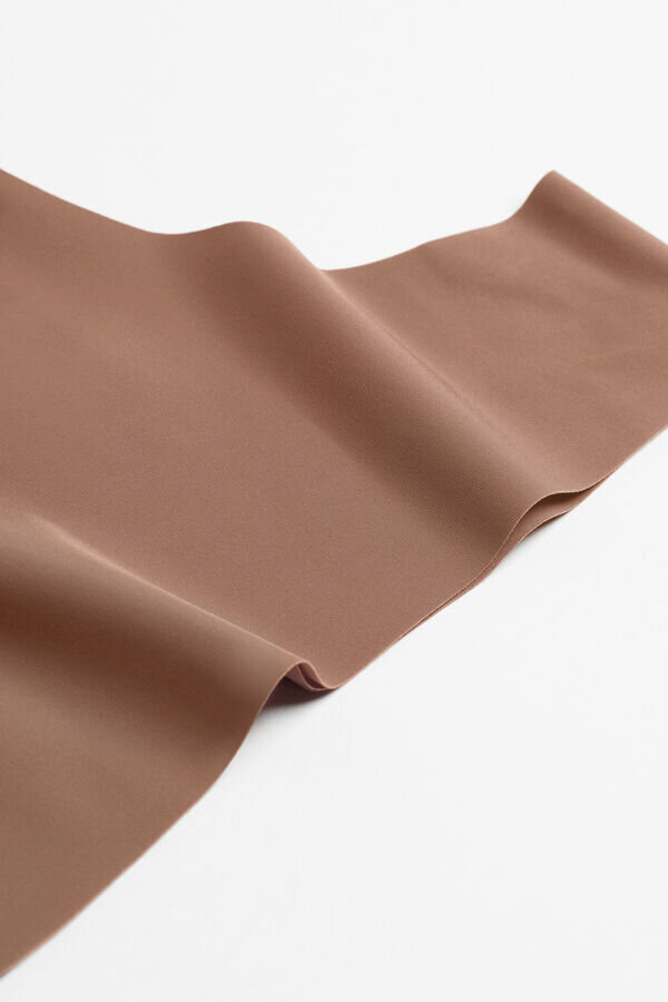 Brazilian kalhotky z bezešvého ultralehkého mikrovlákna Brazilian kalhotky z bezešvého ultralehkého mikrovlákna