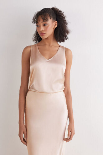 Hedvábné tílko s výstřihem do V