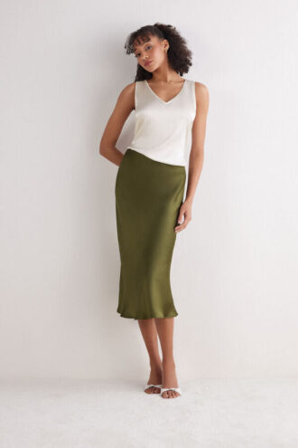 Hedvábné tílko s výstřihem do V