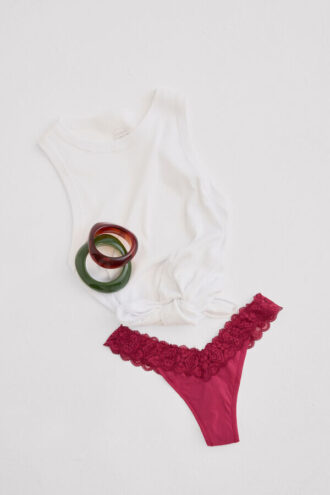 Krajka a mikrovlákno Brazilian kalhotky ve stylu 80. let