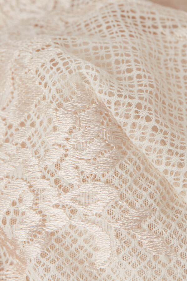 Podprsenka Pretty Flowers s balconette střihem a květinovým vzorem Podprsenka Pretty Flowers s balconette střihem a květinovým vzorem