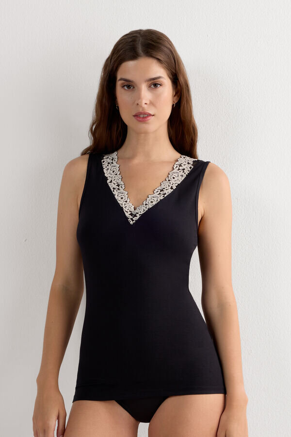 Tílko Pretty Flowers z modalu a krajky Tílko Pretty Flowers z modalu a krajky