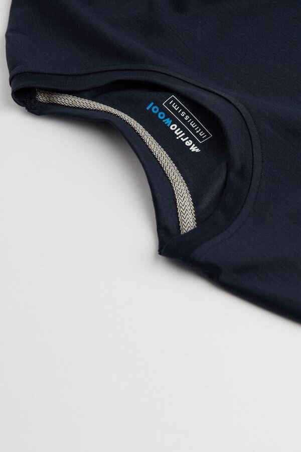 Top s dlouhým rukávem a kulatým výstřihem z merino vlny Top s dlouhým rukávem a kulatým výstřihem z merino vlny