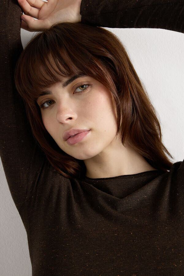 Tričko s kulatým výstřihem z lehkého modalu s kašmírovým lamé Tričko s kulatým výstřihem z lehkého modalu s kašmírovým lamé