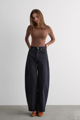 Ultralehké bavlněné tričko s lodním výstřihem