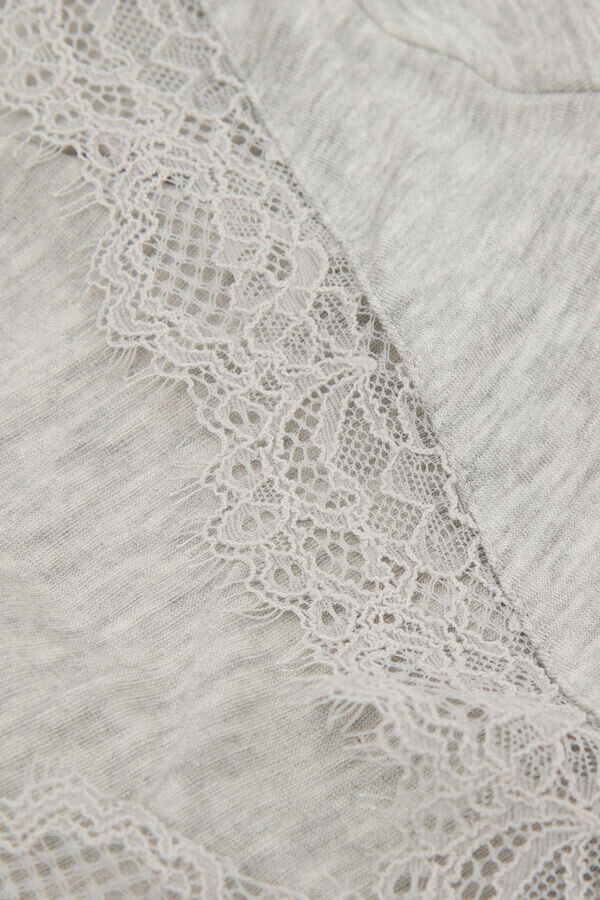 Ultralehká kašmírová halenka s dlouhým rukávem a krajkou Ultralehká kašmírová halenka s dlouhým rukávem a krajkou