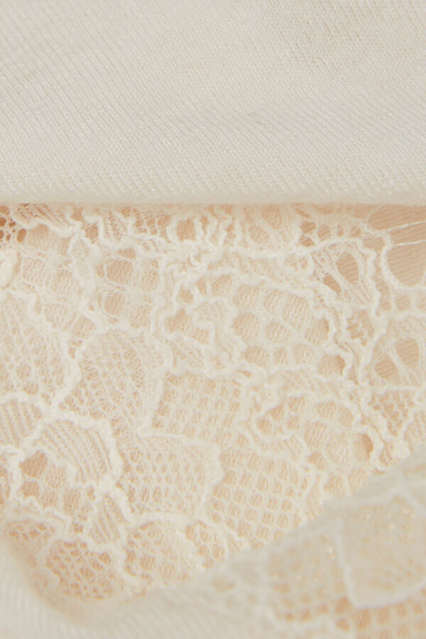 Ultralehká kašmírová halenka s dlouhým rukávem a krajkou Ultralehká kašmírová halenka s dlouhým rukávem a krajkou