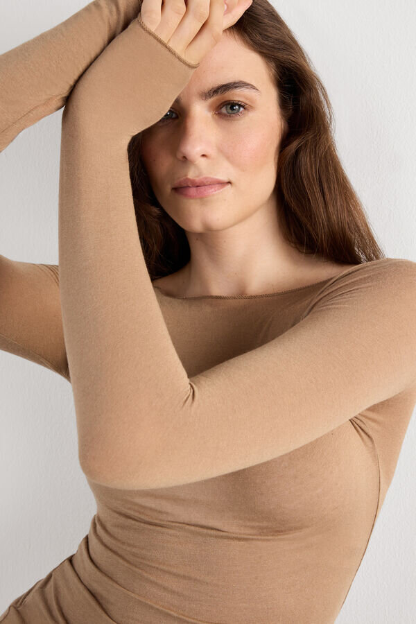 Ultralehký top s lodním výstřihem z modalu a kašmíru Ultralehký top s lodním výstřihem z modalu a kašmíru