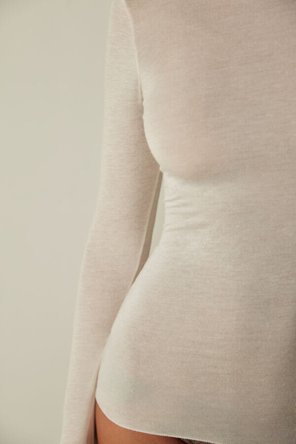Ultralehký top s lodním výstřihem z modalu a kašmíru Ultralehký top s lodním výstřihem z modalu a kašmíru